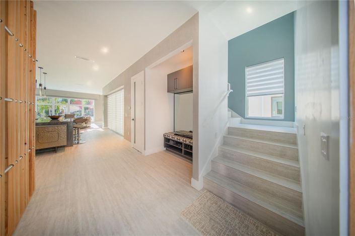 Image No.9-4 Bed Property for sale