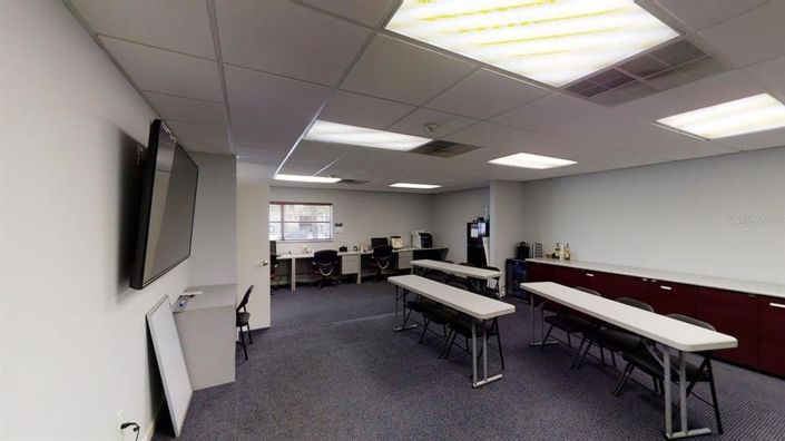 Image No.9-4 Bed Property for sale