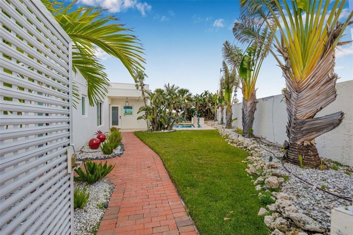 Image No.1-Propriété de 2 chambres à vendre à Sarasota