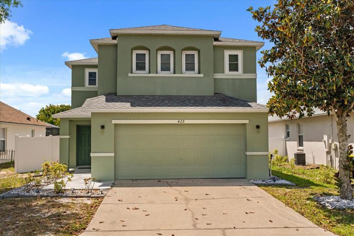 Image No.10-3 Bed Property for sale