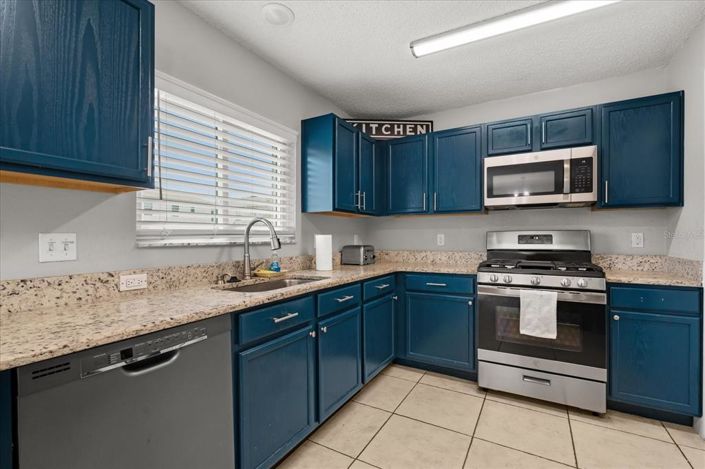 Image No.21-3 Bed Property for sale