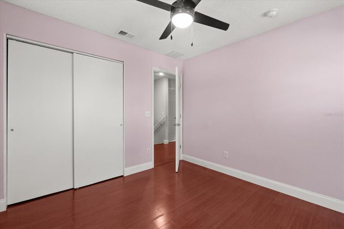 Image No.29-3 Bed Property for sale