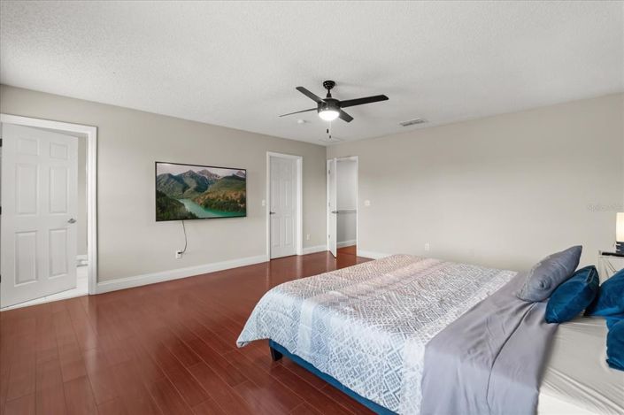 Image No.34-3 Bed Property for sale