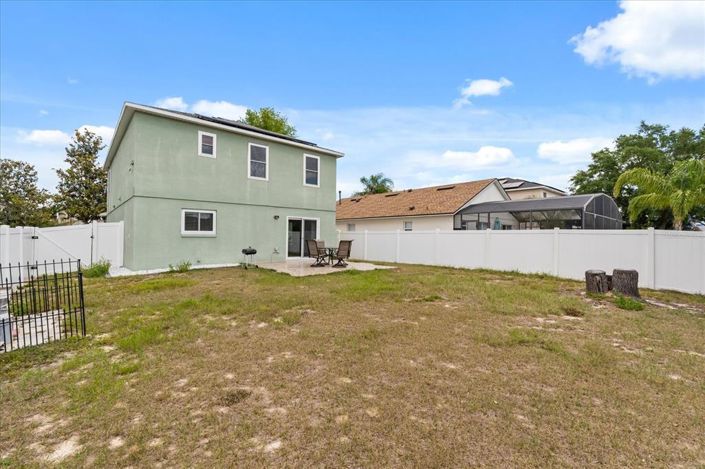 Image No.8-3 Bed Property for sale