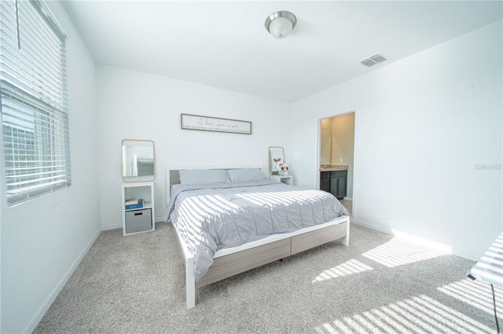 Image No.11-3 Bed Property for sale