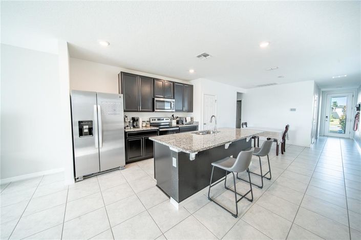 Image No.4-3 Bed Property for sale