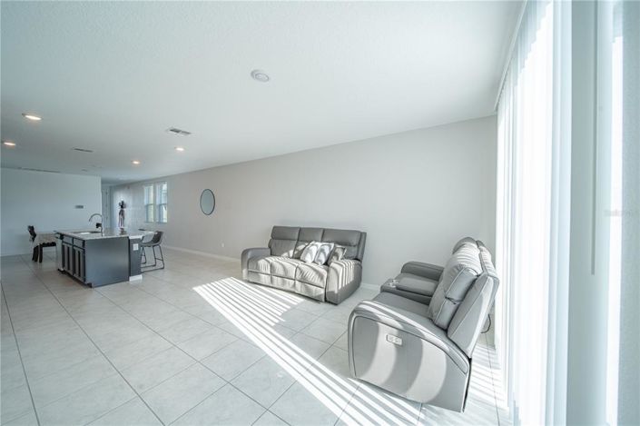 Image No.7-3 Bed Property for sale