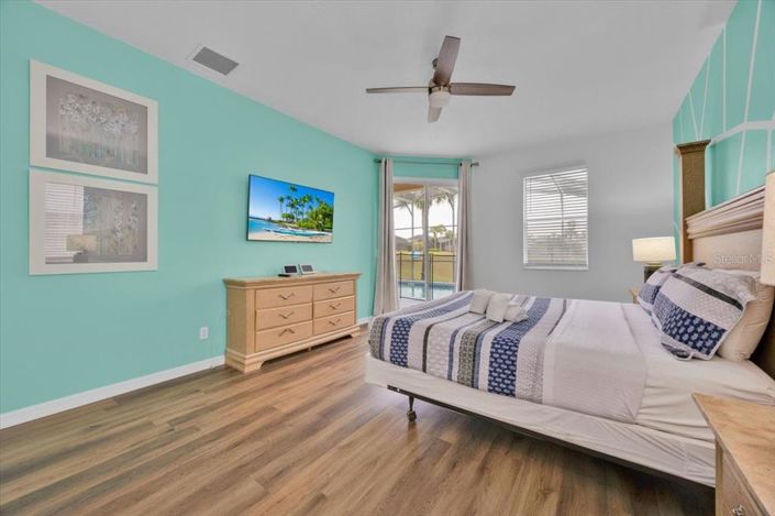 Image No.15-5 Bed Property for sale