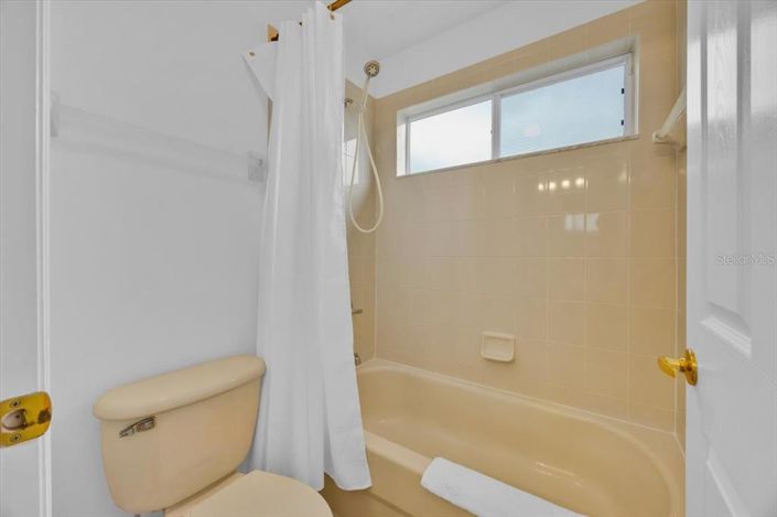 Image No.25-5 Bed Property for sale