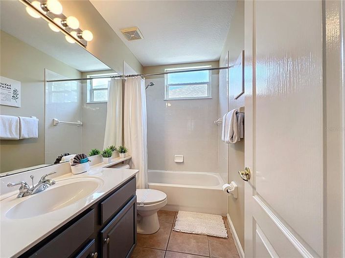 Image No.15-Propriété de 5 chambres à vendre à Davenport