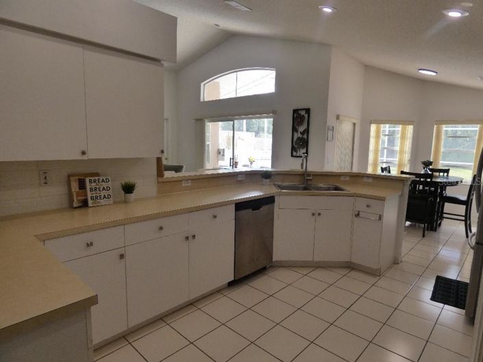 Image No.9-3 Bed Property for sale