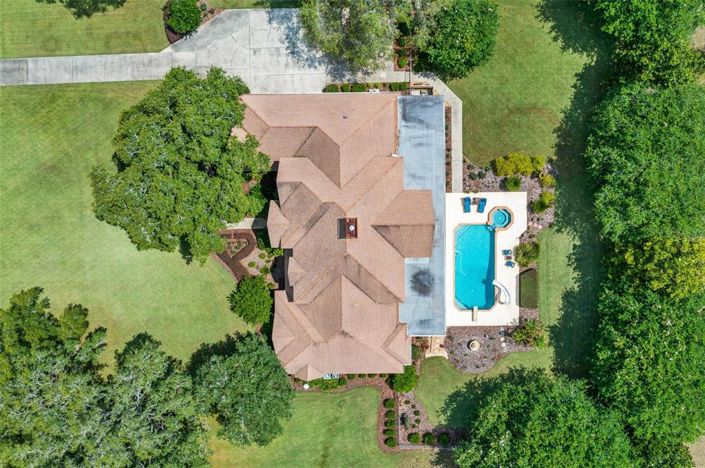 Image No.10-5 Bed Property for sale