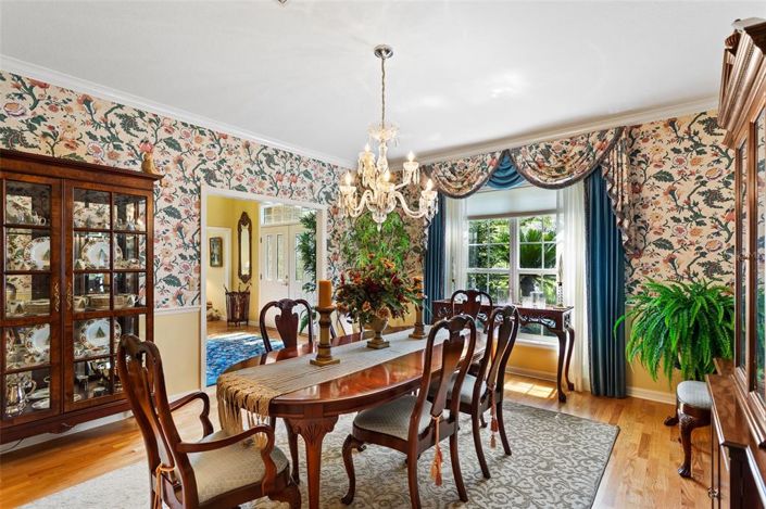 Image No.15-5 Bed Property for sale