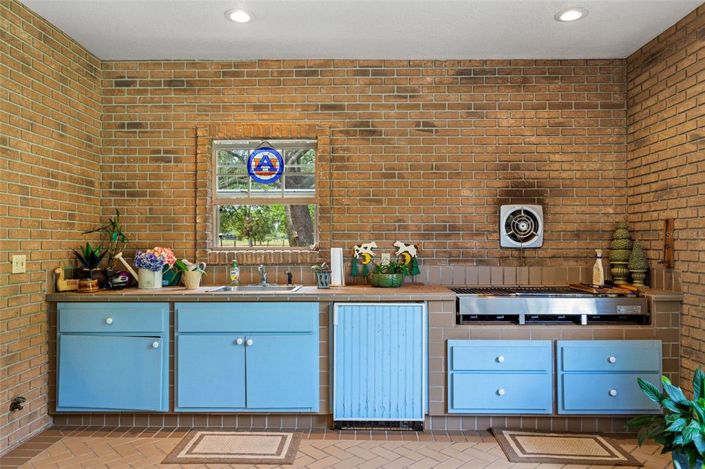 Image No.49-5 Bed Property for sale