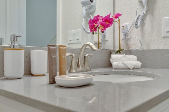 Image No.12-4 Bed Townhouse for sale