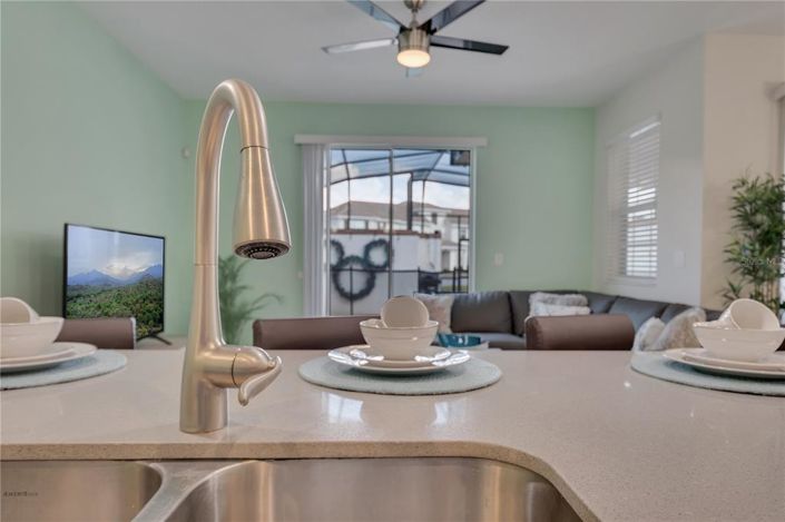 Image No.26-4 Bed Townhouse for sale