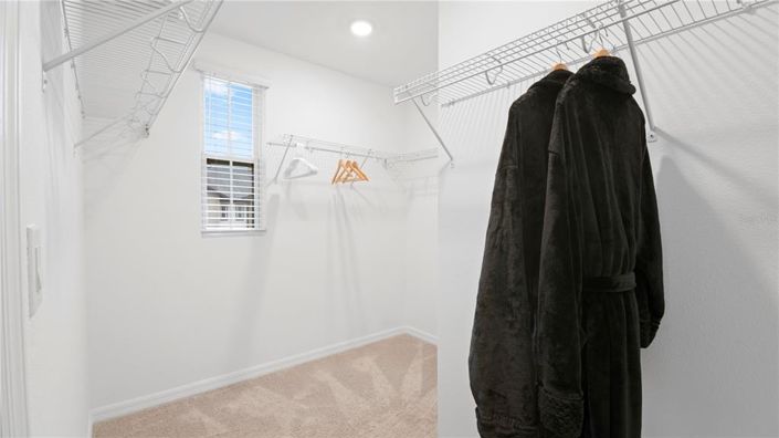 Image No.17-3 Bed Townhouse for sale