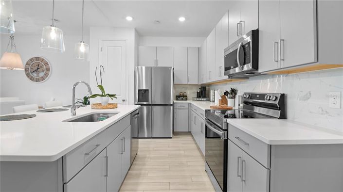 Image No.8-3 Bed Townhouse for sale