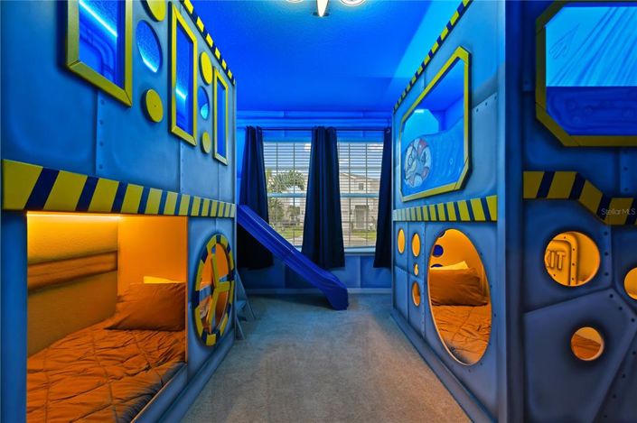 Image No.21-10 Bed Property for sale