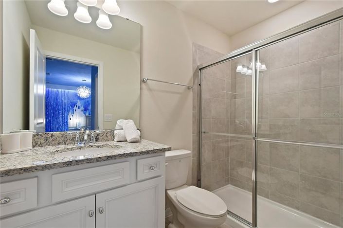 Image No.56-10 Bed Property for sale