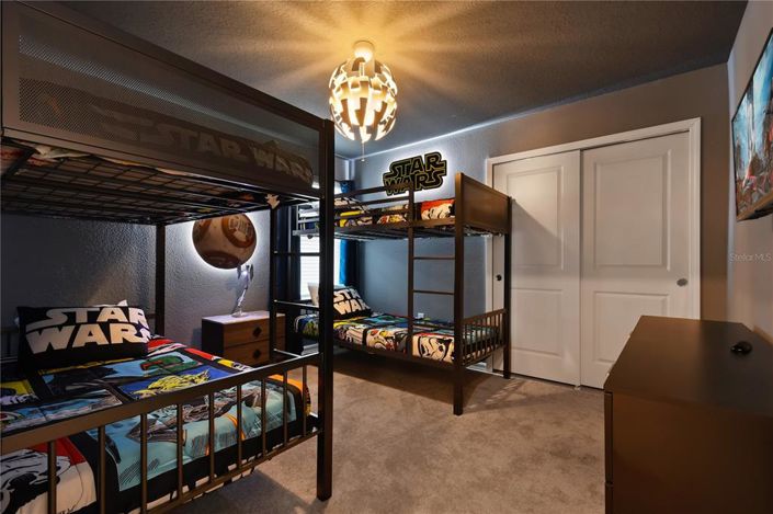 Image No.67-10 Bed Property for sale