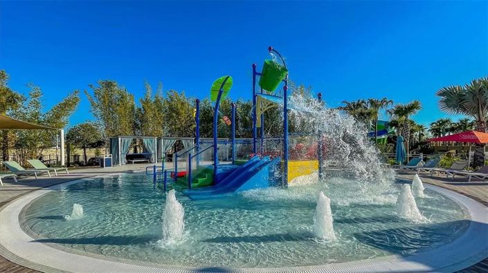 Image No.95-10 Bed Property for sale