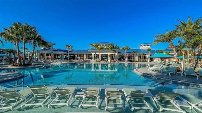 Image No.97-10 Bed Property for sale