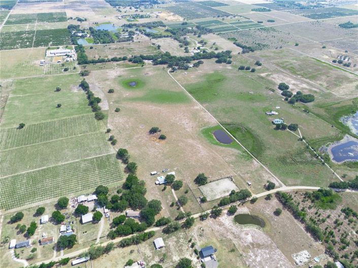 Image No.10-3 Bed Property for sale