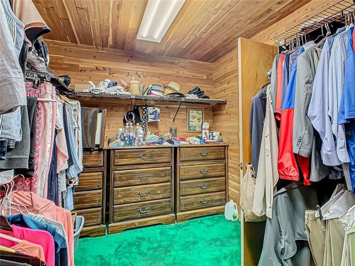 Image No.16-5 Bed Property for sale