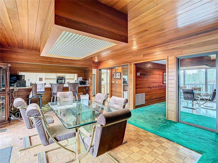 Image No.18-5 Bed Property for sale