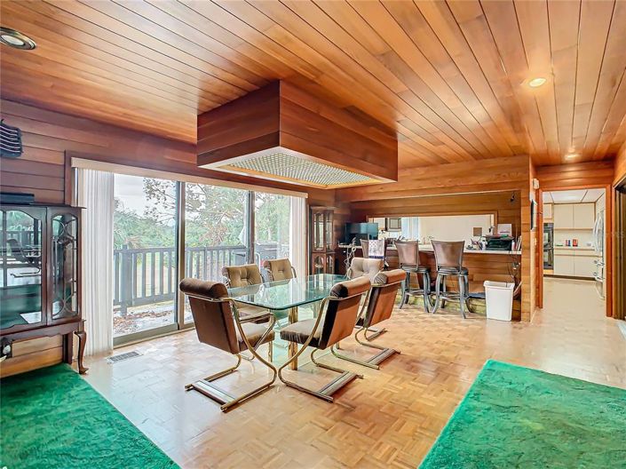 Image No.21-5 Bed Property for sale