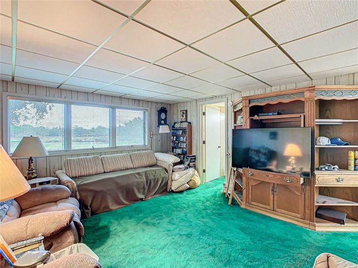 Image No.27-5 Bed Property for sale