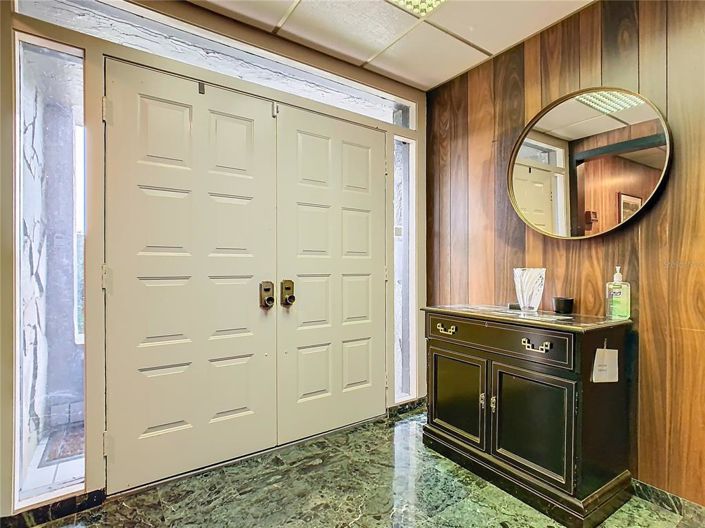 Image No.4-5 Bed Property for sale