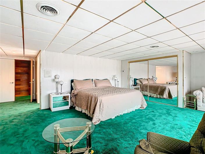 Image No.49-5 Bed Property for sale