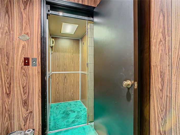 Image No.5-5 Bed Property for sale