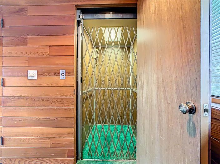 Image No.63-5 Bed Property for sale