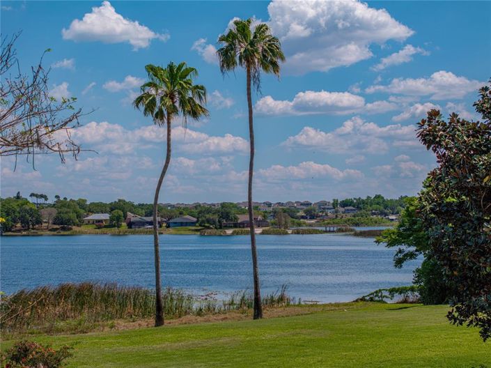 Image No.2-5 Bed Property for sale