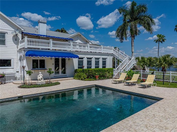 Image No.3-5 Bed Property for sale