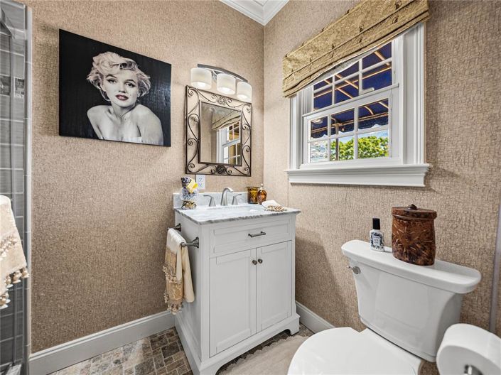 Image No.35-5 Bed Property for sale