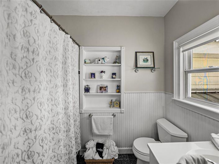 Image No.39-5 Bed Property for sale