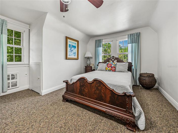 Image No.47-5 Bed Property for sale