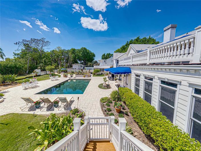 Image No.57-5 Bed Property for sale