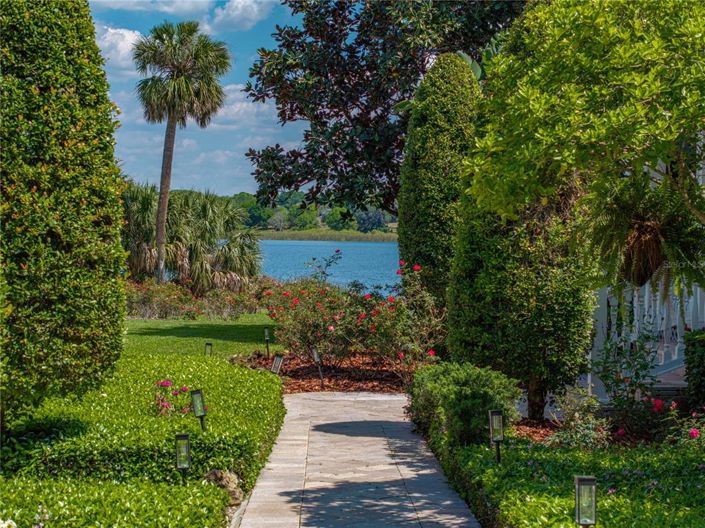 Image No.85-5 Bed Property for sale