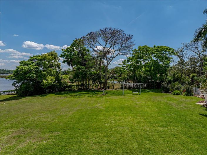 Image No.96-5 Bed Property for sale