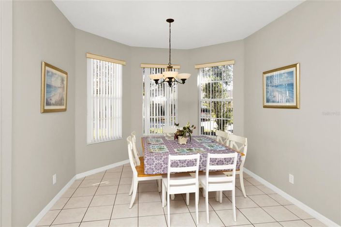 Image No.5-Propriété de 4 chambres à vendre à Davenport