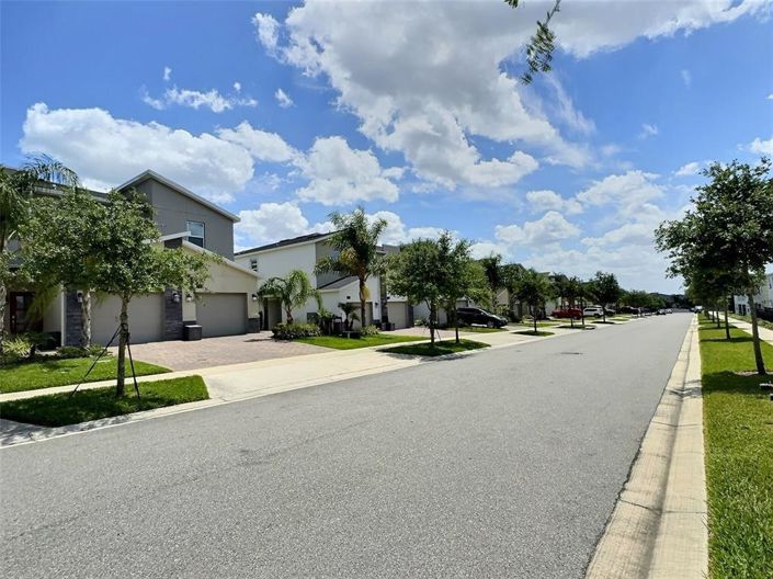 Image No.2-3 Bed Townhouse for sale