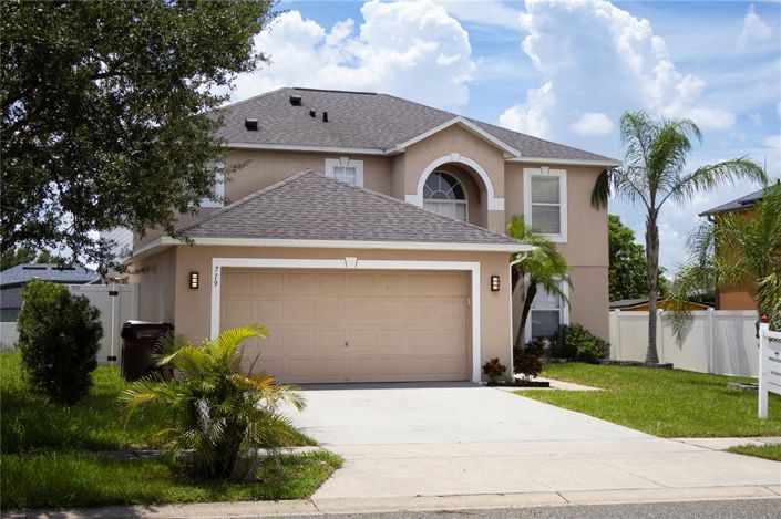 Image No.1-4 Bed Property for sale