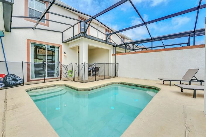 Image No.28-4 Bed Townhouse for sale