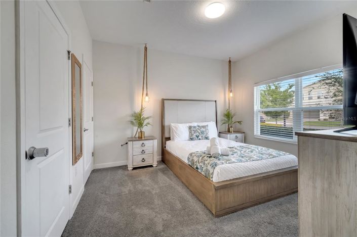 Image No.12-4 Bed Townhouse for sale