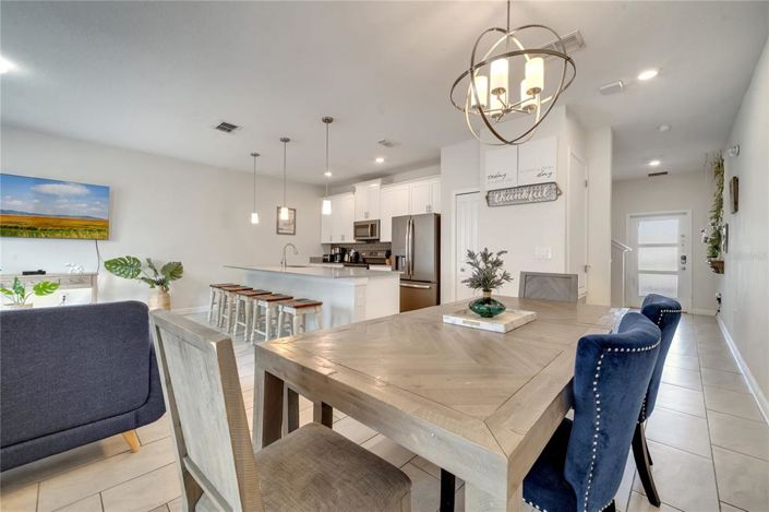 Image No.17-4 Bed Townhouse for sale